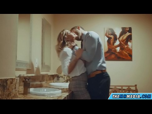 ❤️ Коли грудаста блондинка спокушає вас у громадському туалеті ❤️❌ Чортове відео  на uk.tubesexer-com.ru ❌️❤